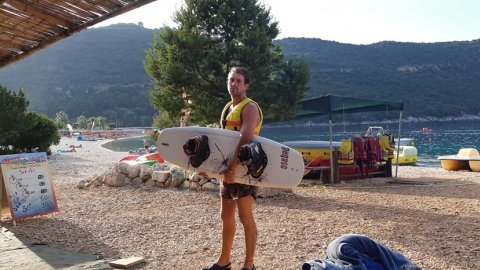 water-ski-wakeboard-kefalonia-greece-antisamos.jpg6