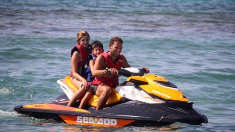 jet-ski-naxos-greece.jpg10