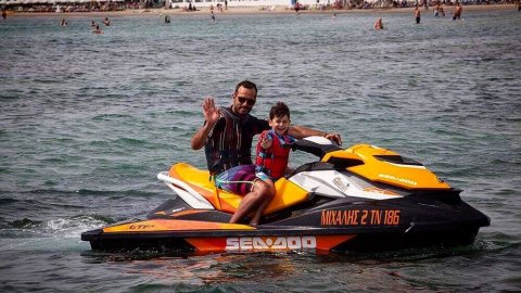 jet-ski-naxos-greece.jpg7