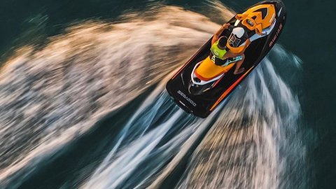 jet-ski-naxos-greece.jpg4