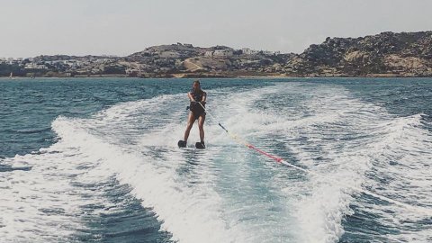 Water ski-wakeboard-naxos-greece-wakeskate-kneeboard.jpg6