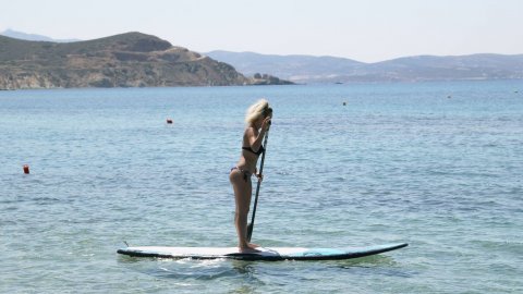 sup-stand-up-paddleboard-naxos-greece.jpg12