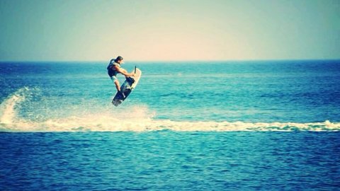 Water Ski-Wakeboard in Milos