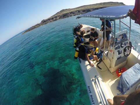 scuba-diving-center-myrtos-greece-ieraptera-crete-καταδυσεις.jpg11
