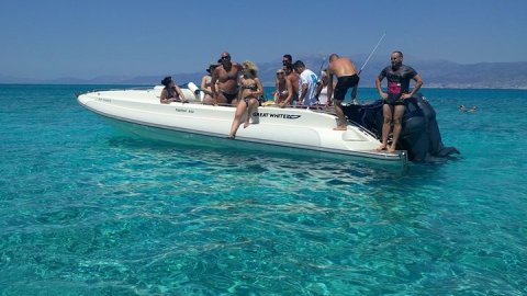 boat-trip-myrtos-ierapetra-crete-greece.jpg10