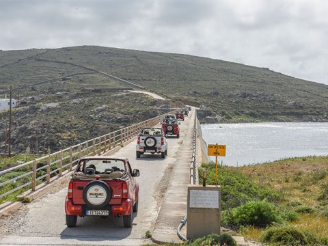 jeep-safari-mykonos-4x4-off-road-greece.jpg2