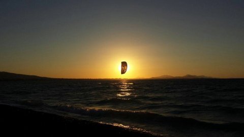 kite-surf-lessons-kos-greece-board.jpg10