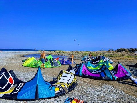 kite-surf-lessons-kos-greece-board.jpg8