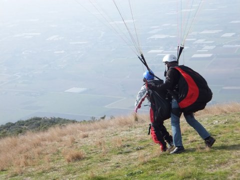 paragliding-tandem-flights-chalkidiki-grece-αλεξιπτωτο-πλαγιας-παραπεντε.jpg5