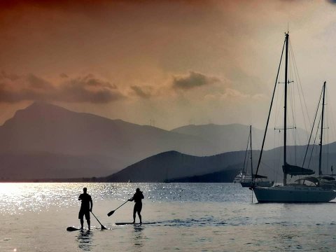 sup-tour-poros-greece-stand-up-paddle-board.jpg5