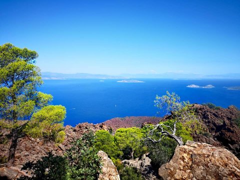 hiking-tour-methana-volcano-greece-peristera-cave-πεζοπορια.jpg10
