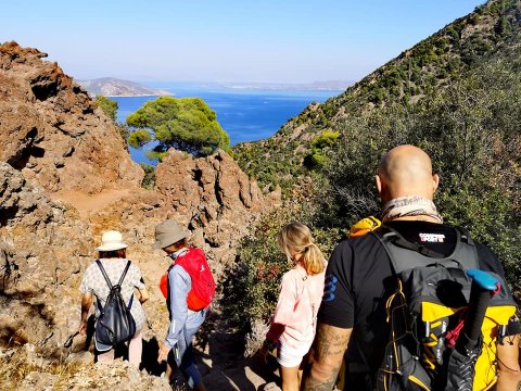 hiking-tour-methana-volcano-greece-peristera-cave-πεζοπορια.jpg4