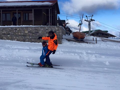 ski-snowboard-lessons-kalavryta-helmos-greece-μαθηματα.jpg8