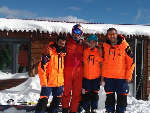 ski-snowboard-lessons-kalavryta-helmos-greece-μαθηματα.jpg4