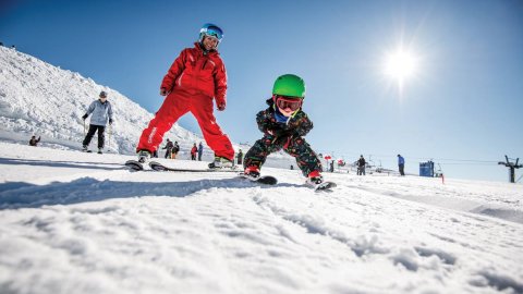 Ski & Snowboard Lessons Kalavryta Helmos