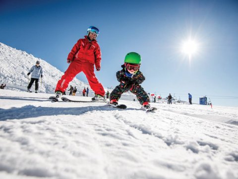 ski-snowboard-lessons-kalavryta-helmos-greece-μαθηματα.jpg2
