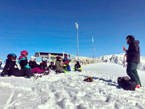 Ski & Snowboard Lessons Parnassos