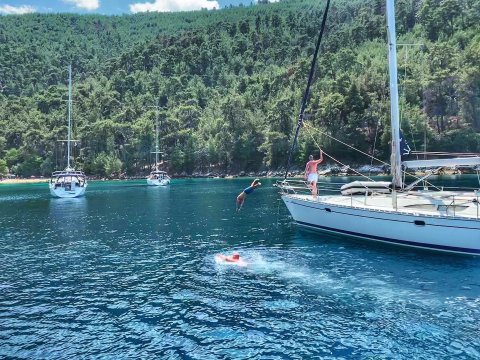 sailing-day-cruise-kavala-thasos-greece-ιστιοπλοια