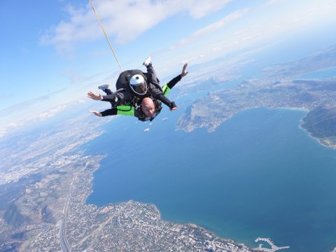 skydive-athens-attica-greece-tandem-flighs-ελεύθερη-πτωση-αλεξιπτωτο.jpg9