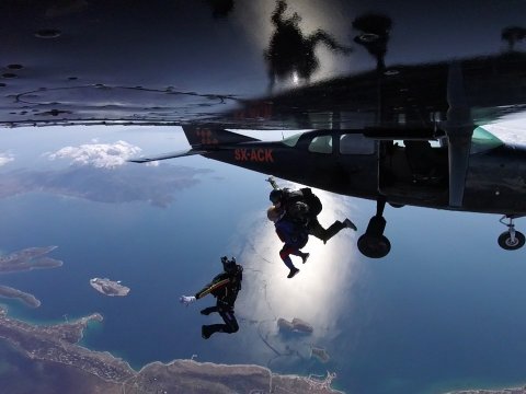 skydive-athens-attica-greece-tandem-flighs-ελεύθερη-πτωση-αλεξιπτωτο.jpg7
