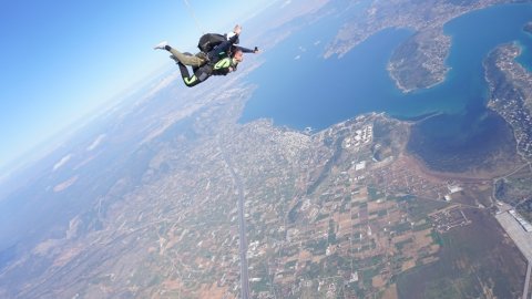 skydive-athens-attica-greece-tandem-flighs-ελεύθερη-πτωση-αλεξιπτωτο.jpg6