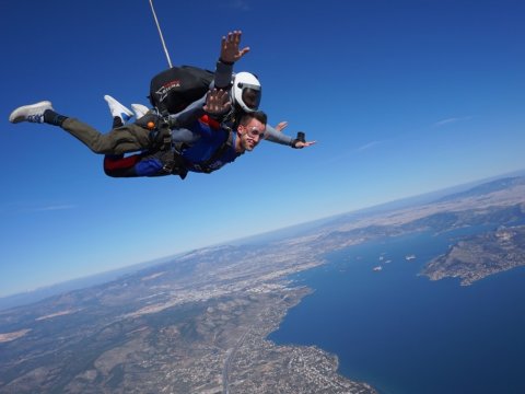 skydive-athens-attica-greece-tandem-flighs-ελεύθερη-πτωση-αλεξιπτωτο.jpg4