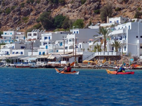 sea-kayak-crete-sfakia-loutro-greece-creta.jpg11