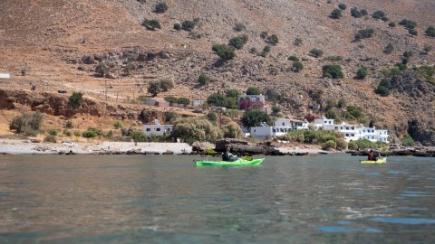 sea-kayak-crete-sfakia-loutro-greece-creta.jpg8