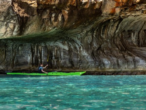 sea-kayak-crete-sfakia-loutro-greece-creta.jpg7