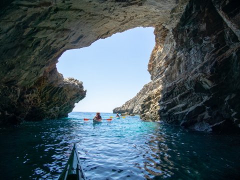 sea-kayak-crete-sfakia-loutro-greece-creta.jpg4