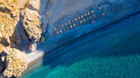 sea-kayak-crete-sfakia-loutro-greece-creta.jpg3