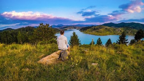 Hiking Tour to Aoos Lake near Mestovo