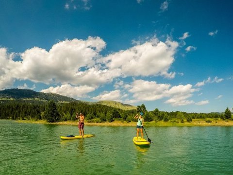 sup-lake-metsovo-aoos-greece-stand-up-paddle.jpg4