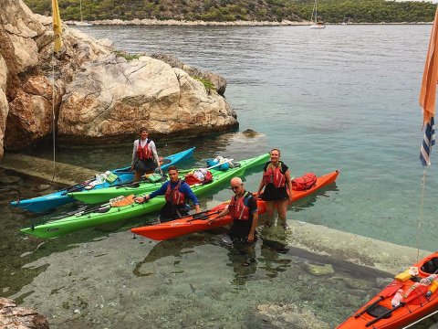 sea-kayak-agistri-greece.jpg3