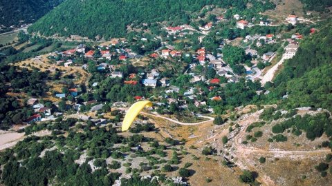 παραπεντε-paragliding-flight-zagori-zagorochoria-αλεξιπτωτο-πλαγιας-ασπραγγέλοι-greece.jpg5