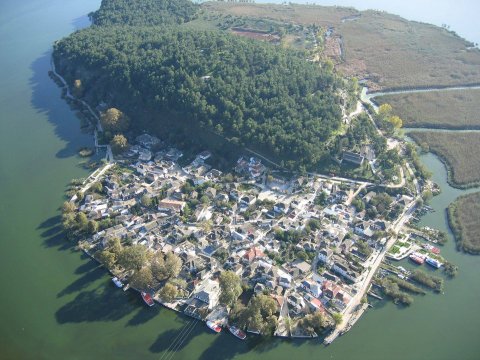 paragliding-giannena-lake-greece