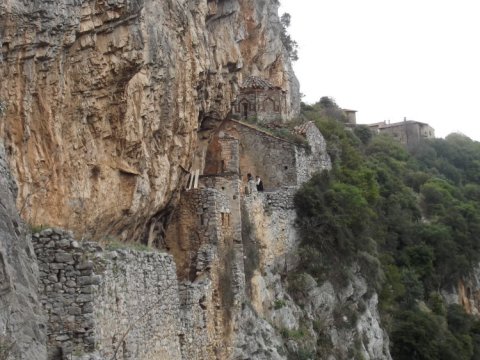 hiking-lousios-pezoporia-greece-trekking-gorge-canyon (4)