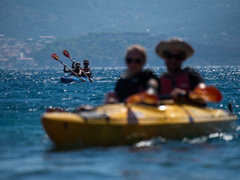 sea-kayak-explore-navarino-bey-greece-messinia-tour.jpg5
