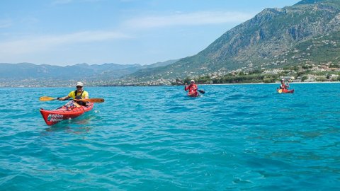 sea-kayak-kalamata-greece-messinia