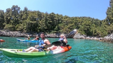 Sea Kayak & Snorkeling in Agia Anna, Evia