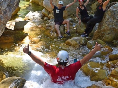 river-trekking-bolovinena-canyon-evia-greece-euboea-hiking-πεζοπορία-φαράγγι-ποτάμι.jpg11