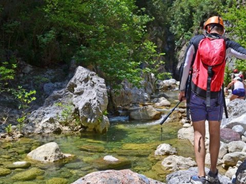 river-trekking-bolovinena-canyon-evia-greece-euboea-hiking-πεζοπορία-φαράγγι-ποτάμι.jpg10