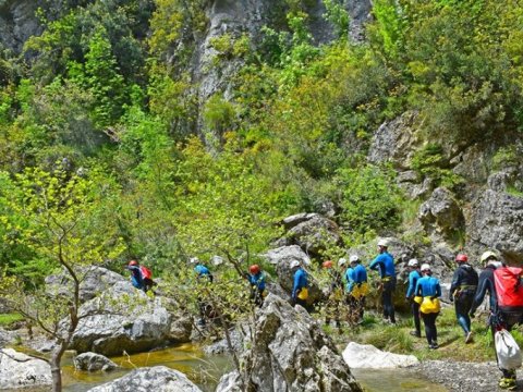 canyoning-drimonas-waterfall-evia-greece-gorge-καταρράκτες-euboea.jpg7