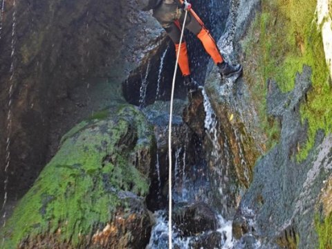 canyoning-havos-gorge-evia-greece-euboea-χαβος-φαράγγι.jpg7