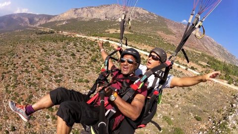 paragliding-Delphi-Greece-παραπεντε-αλεξιπτωτο-πλαγιας-Δελφούς.jpg13