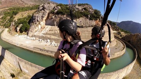 paragliding-Delphi-Greece-παραπεντε-αλεξιπτωτο-πλαγιας-Δελφούς.jpg11