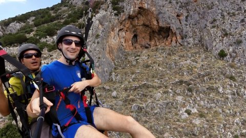 paragliding-Delphi-Greece-παραπεντε-αλεξιπτωτο-πλαγιας-Δελφούς.jpg7