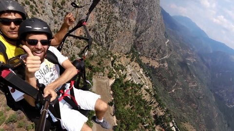 paragliding-Delphi-Greece-παραπεντε-αλεξιπτωτο-πλαγιας-Δελφούς.jpg4