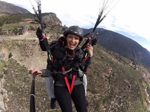 paragliding-Delphi-Greece-παραπεντε-αλεξιπτωτο-πλαγιας-Δελφούς.jpg2