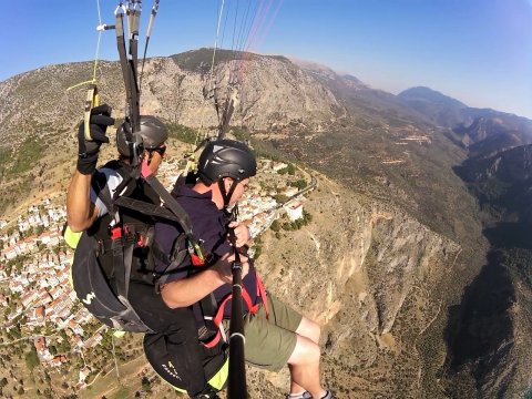 paragliding-arachova-parnassos-greece-αλεξιπτωτο-πλαγιας-παταπεντε.jpg11